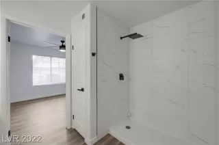 Photo #1: 2411687 Listing