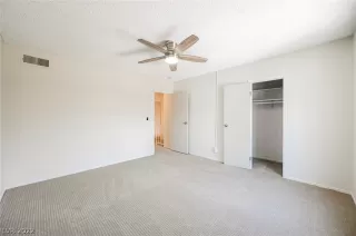 Photo #5: 2411727 Listing