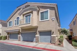 Photo #2: 2411744 Listing