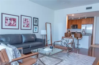 Photo #1: 2411789 Listing 