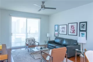 Photo #2: 2411789 Listing 