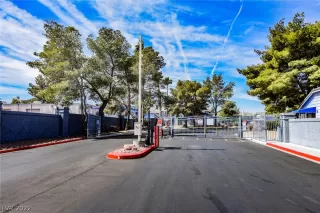 Photo #1: 2411821 Listing