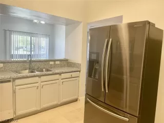 Photo #1: 2411822 Listing 