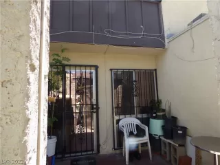 Photo #1: 2411823 Listing