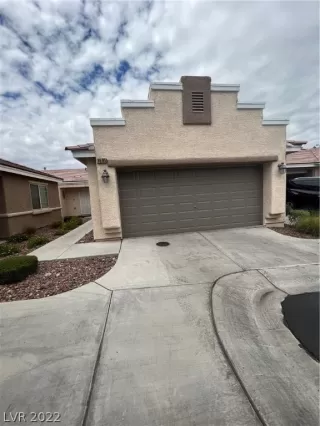 Photo #1: 2411874 Listing