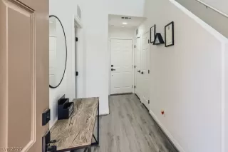 Photo #3: 2411914 Listing 