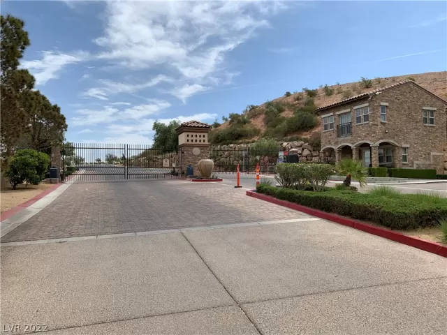 MLS: 2411938 Condo For Sale