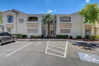 Photo #2: 2411977 Listing 