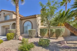 Photo #2: 2412021 Listing 