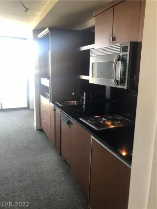 Photo #3: 2412028 Listing 