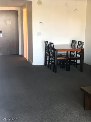 Photo #4: 2412028 Listing 