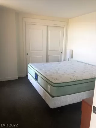 Photo #5: 2412028 Listing 