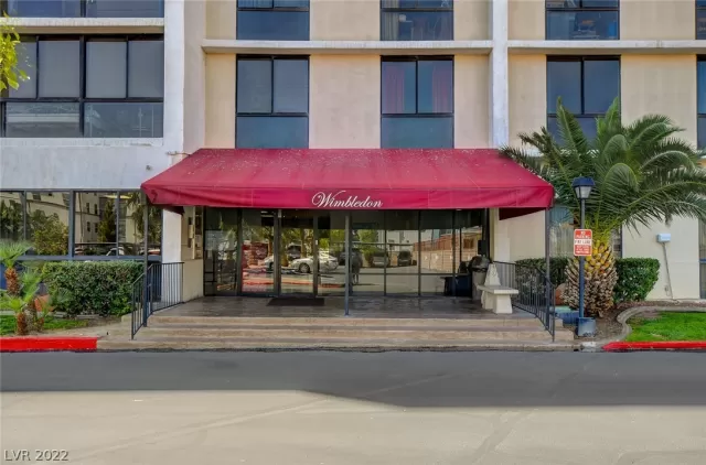 MLS: 2412033 Condo For Sale