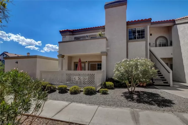 MLS: 2412036 Condo For Sale