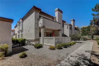 Photo #1: 2412036 Listing 