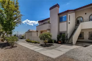 Photo #2: 2412036 Listing 