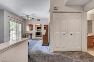 Photo #6: 2412036 Listing 