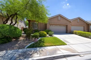 Photo #2: 2412039 Listing 