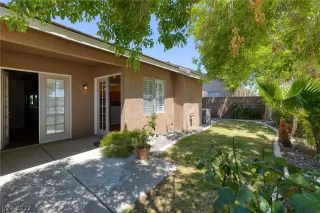 Photo #3: 2412039 Listing 