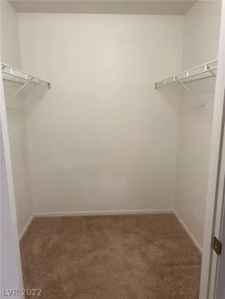 Photo #5: 2412086 Listing 