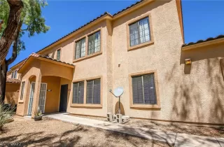 Photo #4: 2412210 Listing 