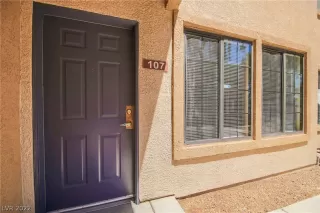 Photo #5: 2412210 Listing 