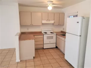 Photo #1: 2412211 Listing