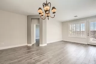 Photo #2: 2412215 Listing 