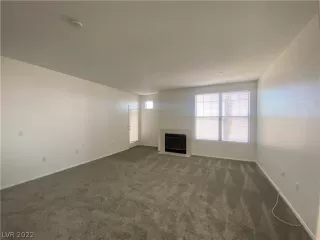 Photo #2: 2412256 Listing 