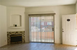 Photo #2: 2412295 Listing