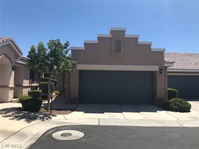 MLS: 2412330 Condo For Sale