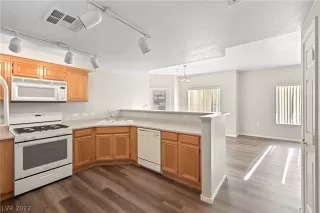 Photo #1: 2412355 Listing