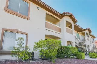 Photo #2: 2412407 Listing 