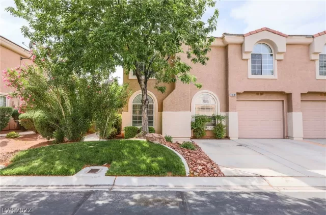 MLS: 2412438 Condo For Sale