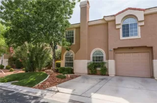 Photo #1: 2412438 Listing 