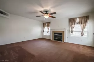 Photo #2: 2412438 Listing 