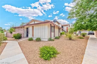 Photo #5: 2412447 Listing