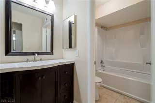 Photo #3: 2412481 Listing 