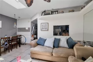 Photo #1: 2412489 Listing