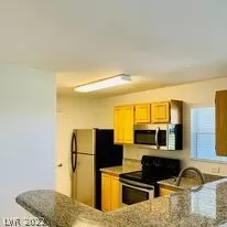 Photo #2: 2412542 Listing