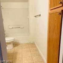 Photo #6: 2412542 Listing