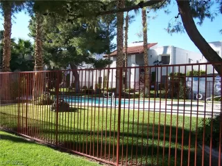 Photo #2: 2412560 Listing