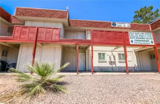 Photo #1: 2412562 Listing 