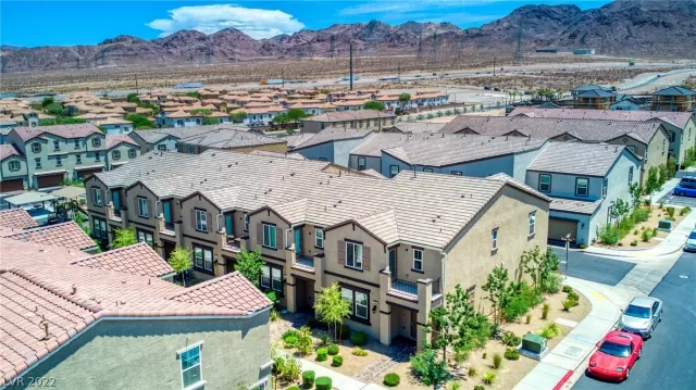 MLS: 2412589 Condo For Sale