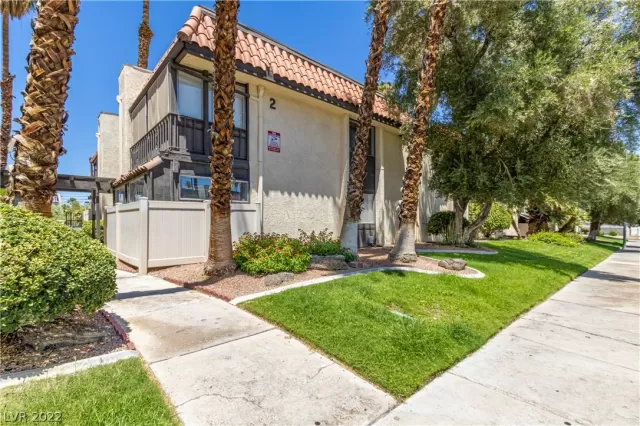 MLS: 2412659 Condo For Sale