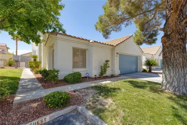 MLS: 2412669 Condo For Sale