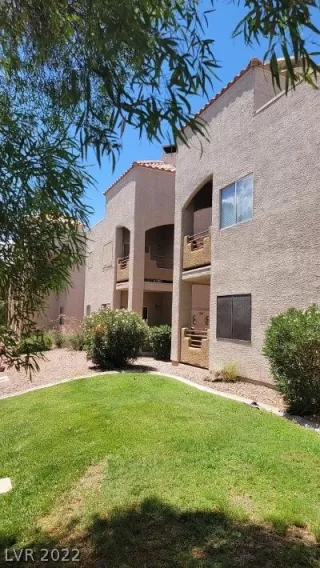 Photo #1: 2412671 Listing 