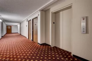 Photo #2: 2412682 Listing