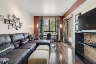 Photo #6: 2412691 Listing 