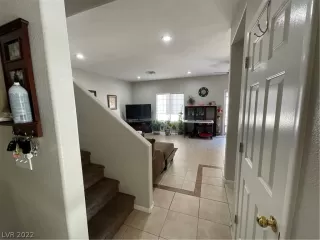 Photo #1: 2412692 Listing